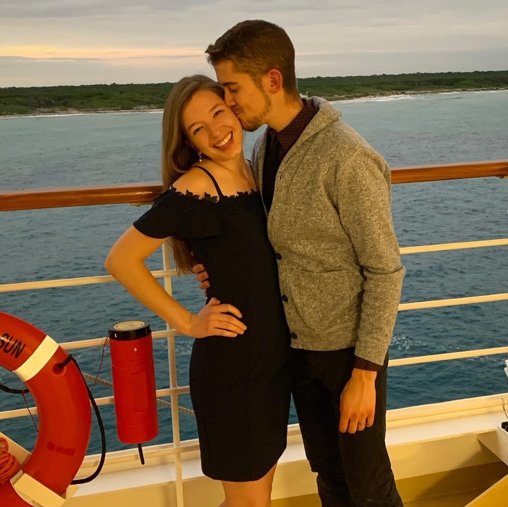 Meet your Posher, Caitlin